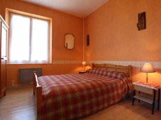 Gîte familial avec charme d'école, terrasse, terrain clos, proche gorges de la Loire et sites naturels - FR-1-582-185 - Le Brignon - 6