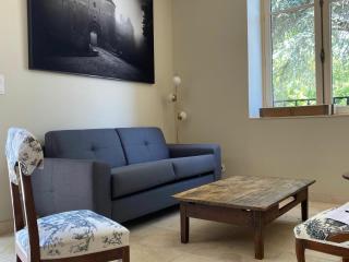 Gîte élégant avec jardin privé, climatisation et parking à Ainay-le-Vieil - FR-1-586-7 - Ainay-le-Vieil - 6