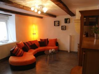 Gîte de Charme avec Sauna, Salle de Jeux et Connexion Fibre en Lorraine - FR-1-584-166 - - 9