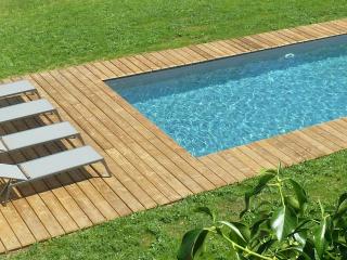 Grande maison rénovée, piscine, 4 chambres, vaste terrain, près piste cyclable et pêche, Wi-Fi inclus - FR-1-426-408 - Fontenay-le-Comte - 0