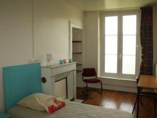 Appartement Historique au Centre de Toul, Proche Cathédrale, Tous Services Inclus - FR-1-584-74 - Toul - 3