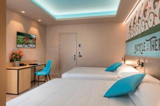 Hotel Adlon - FRONTE MARE - Riccione - 3