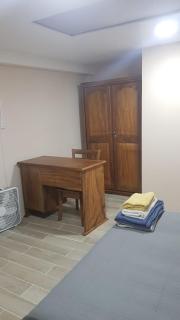 Hogar tico-estadounidense cerca de aeropuerto - 1