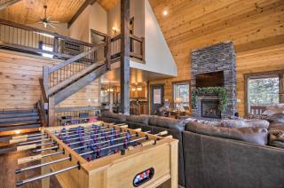 Longview Lodge with Furnished Deck and Fire Pit! - Alton - 2
