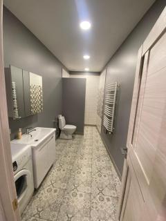 VODNA White Apartment - Lviv - 5
