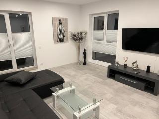 Stunning 2-Room Penthouse with Lakeview W11 - Bucarest - 2