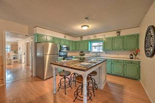 Pet-Friendly Shady Oaks Broken Bow Gem with Patio! - Broken Bow - 1