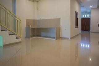 RedDoorz Plus @ Karangploso - 1