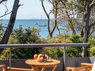 Lucys at the Bay - 9