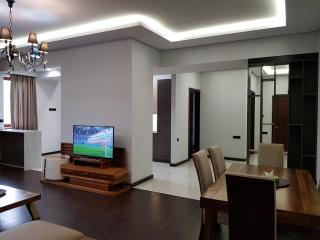 Northern Avenue, 3 bedrooms Luxury, New Renovated apartment TT666 - Erevan - 2