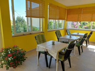 Rooms Mediterranean Gardens - Preko - 4
