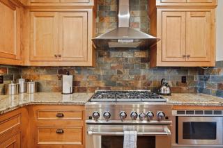 Craftsman style Awbrey Home - Bend - 7