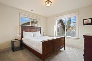Craftsman style Awbrey Home - Bend - 1