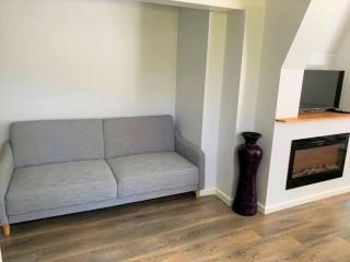 Glenfern English Cottage, historic and elegant, individual Self-Contained Apartment plus breakfast - 4