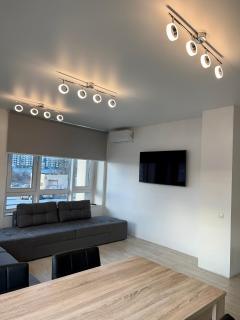 New 3 rooms apartment near the metro station - Kiev - 4