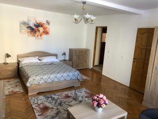 MERIDIAN OLD CENTER - 3