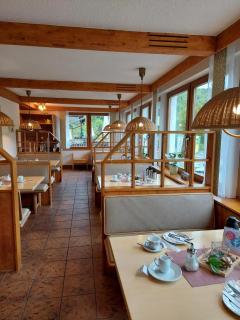 Hotel Landgasthof Frankenstern - 8