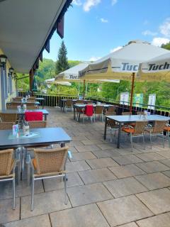 Hotel Landgasthof Frankenstern - Gößweinstein - 9