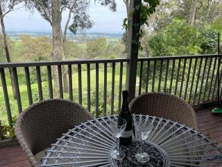 Villa Provincial - 2 Bedrooms both with Ensuites -Situated in Cypress Lakes Resort - Pokolbin - 0
