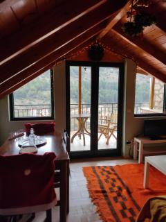 Kristi's Homes - "Beautiful Attic" in Dimitsana - 9