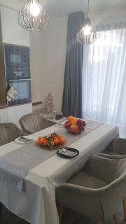 Sunny Apartment - 0