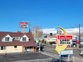 Townhouse Motel - Bishop - 0