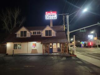 Townhouse Motel - Bishop - 7