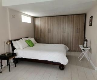 Manz' amahle Guest Cottage - 4