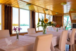 Hotel Plutitor Kingfisher - 4