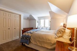 Sunburst Duplex with Private Hot Tub - 2