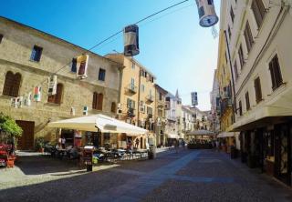 Alghero Palazzo Albis in pieno centro per 8 persone - 1