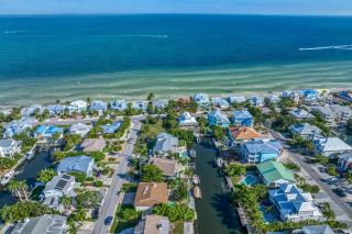 Mermaid Manor - Anna Maria - 7