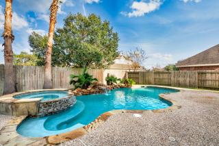 Perfect Getaway with POOL, SPA, and Private Gym - 9