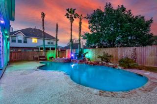 Perfect Getaway with POOL, SPA, and Private Gym - 6