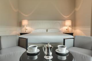 Plaza Hotel Lucchesi - Florence - 9