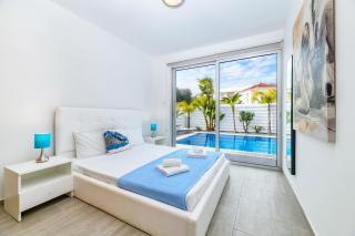 Blue Pelagos Villa - 3