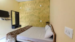 ANAND LOK VATIKA - 9