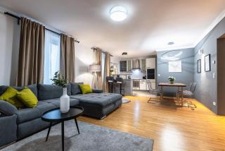 Live Centrally in a Spacious and Modern Apartment in Vienna - Viena - 0