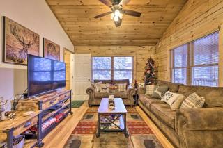 Cozy Noras Hideaway - Charming, Quiet Log Cabin - Duck Creek Village - 7