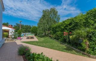 Anitavilla Poreč Apartments with Pool - 3