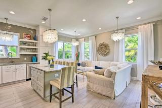 'Chic on the Beach' Luxe Anna Maria Island Retreat - 8