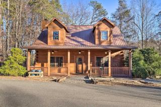 Bryson City Cabin with Private Hot Tub and Game Room - Bryson City - 0