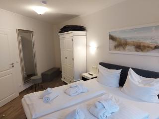Dünenpark Binz - Komfort Ferienwohnung mit 1 Schlafzimmer und Balkon im Dachgeschoss 270 - Binz - 3