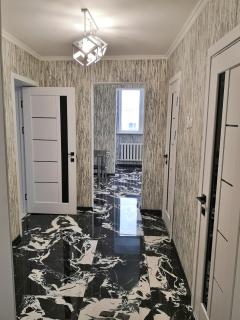 Black and White apartment - 7