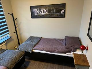 Cosy Harbour Apartment - 3