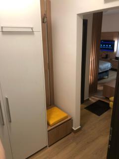 TeonaLux Kraljevi Cardaci 5a/22 - 1