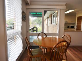 Salty Sands Meters From The Beach Free Wifi - Inverloch - 2