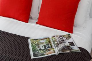 Resort Style Living In the Heart of Moonee Ponds - 1