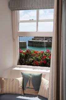 The Ship Inn - Mousehole - 7