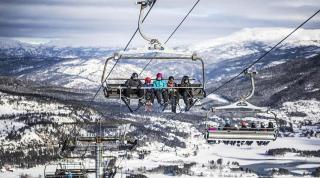 Modern lakehouse with jacuzzi & sauna, near golf and alpine - 0